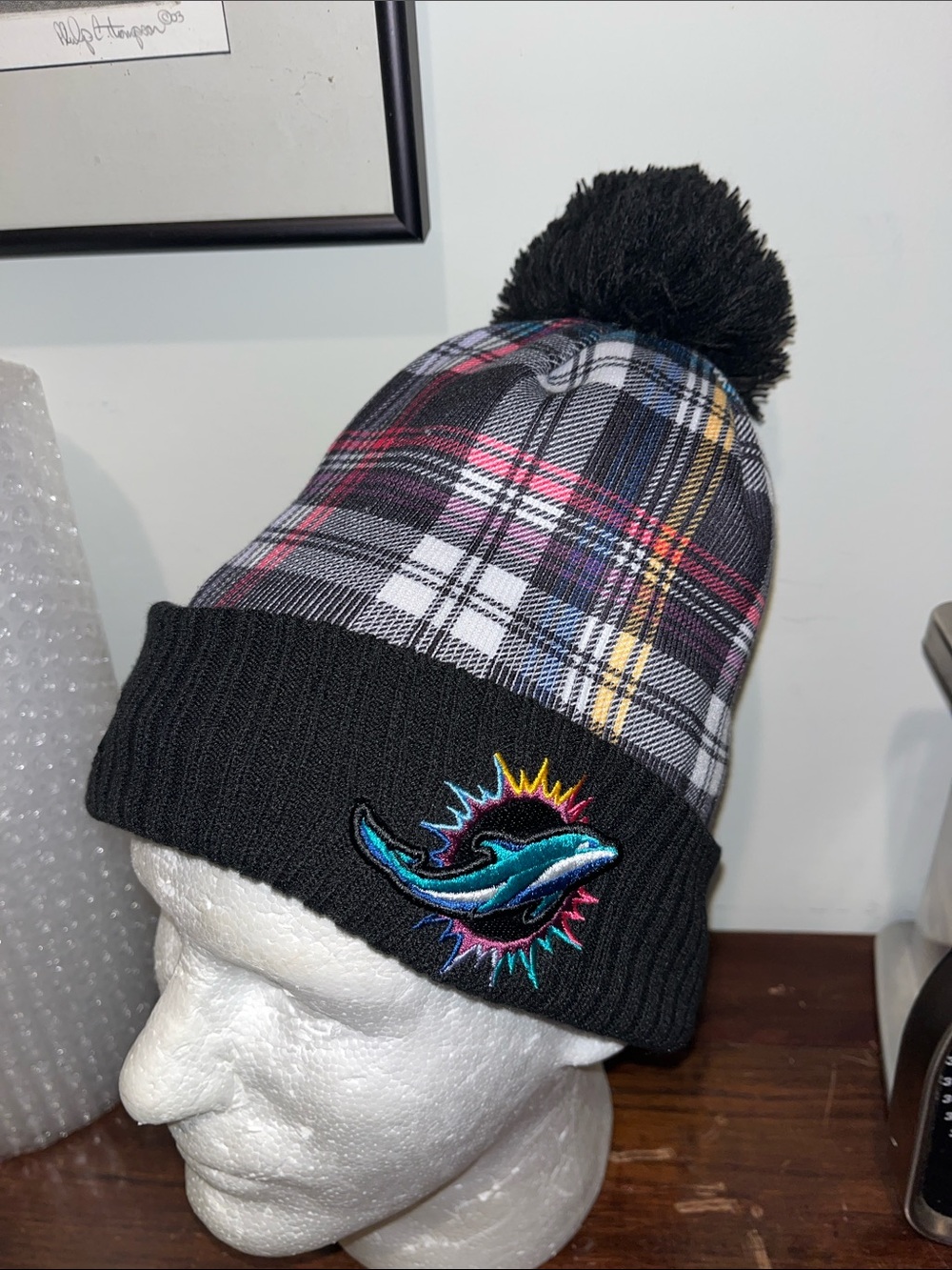 Miami dolphins crucial catch cancer plaid tartan football knit beanie hat cap